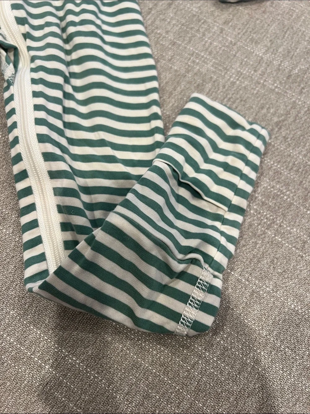 Hanna Andersson Green & White Striped Zip-Up Pajamas